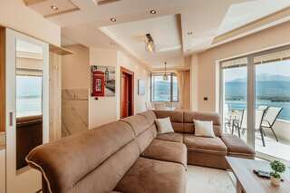Апартаменты Apartmani Jelena Тиват Апартаменты с террасой-22