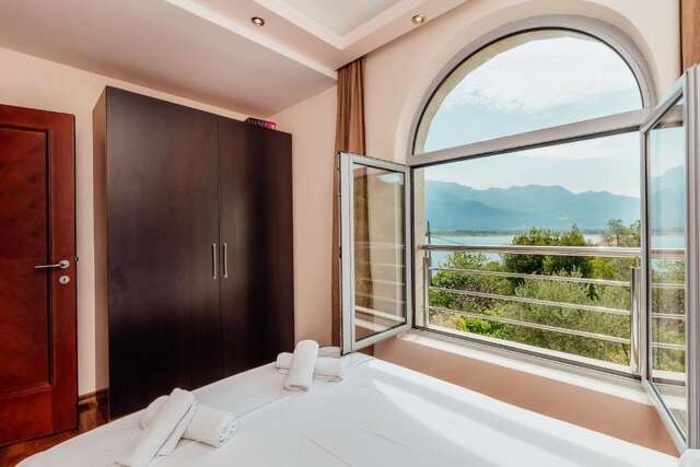 Апартаменты Apartmani Jelena Тиват-66